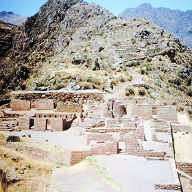 Inca ruines bij Pisaq